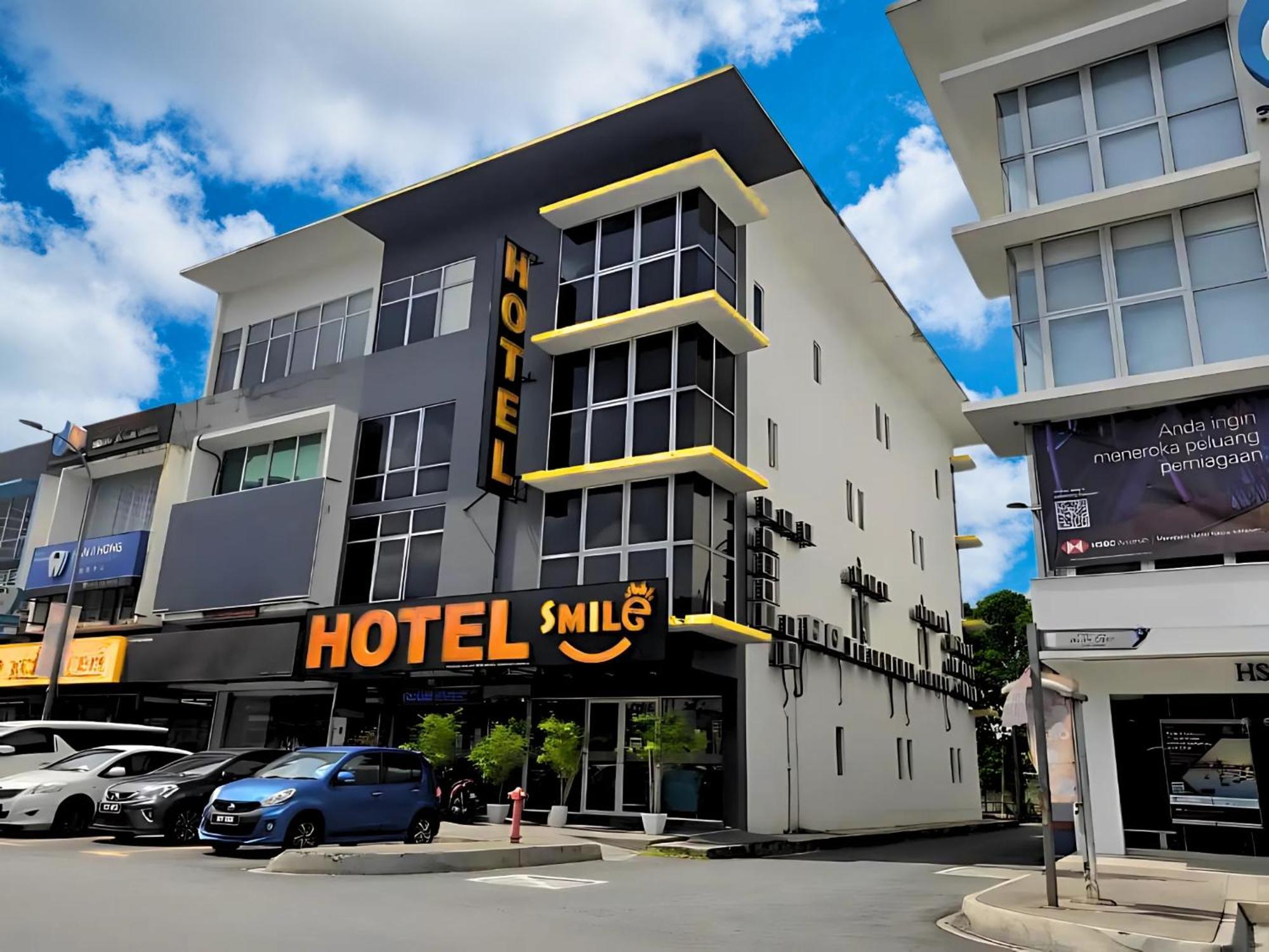 Smile Hotel C180 Cheras Selatan Eksteriør billede